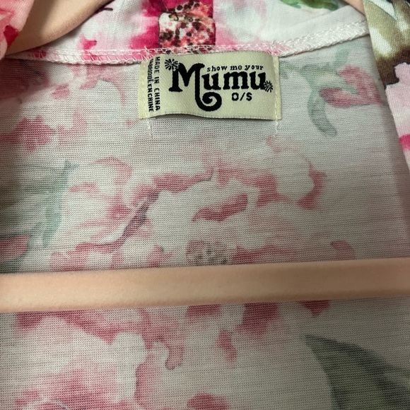 Show Me Your MuMu Floral Pink & Green Sheer Robe - Picture 3 of 4